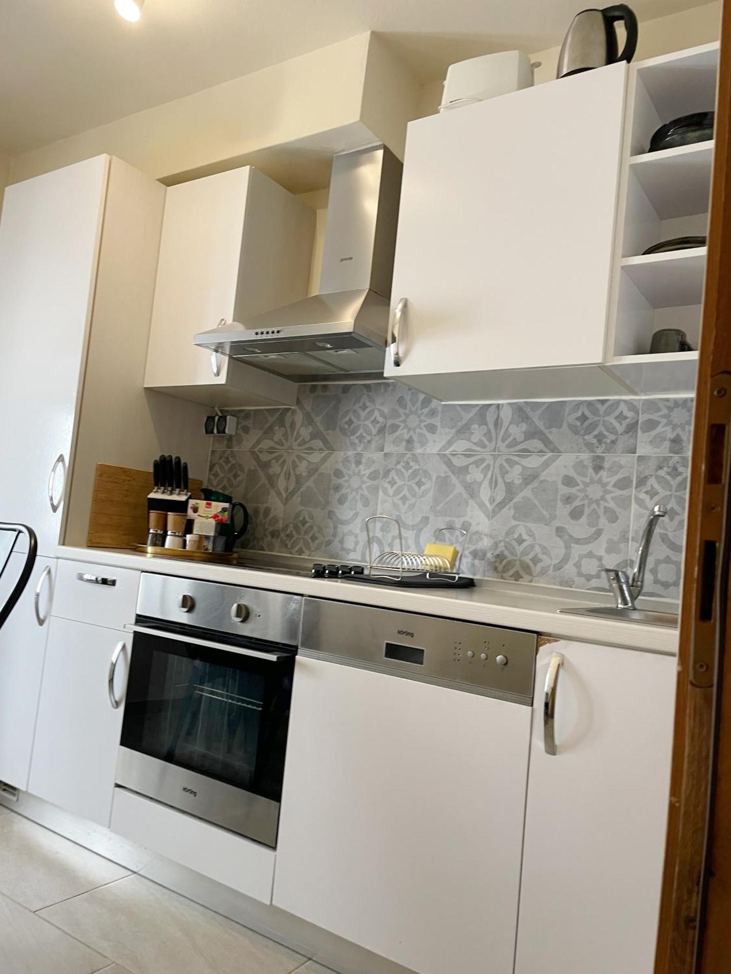 Fredys Apartments Stari Grad  Exterior photo