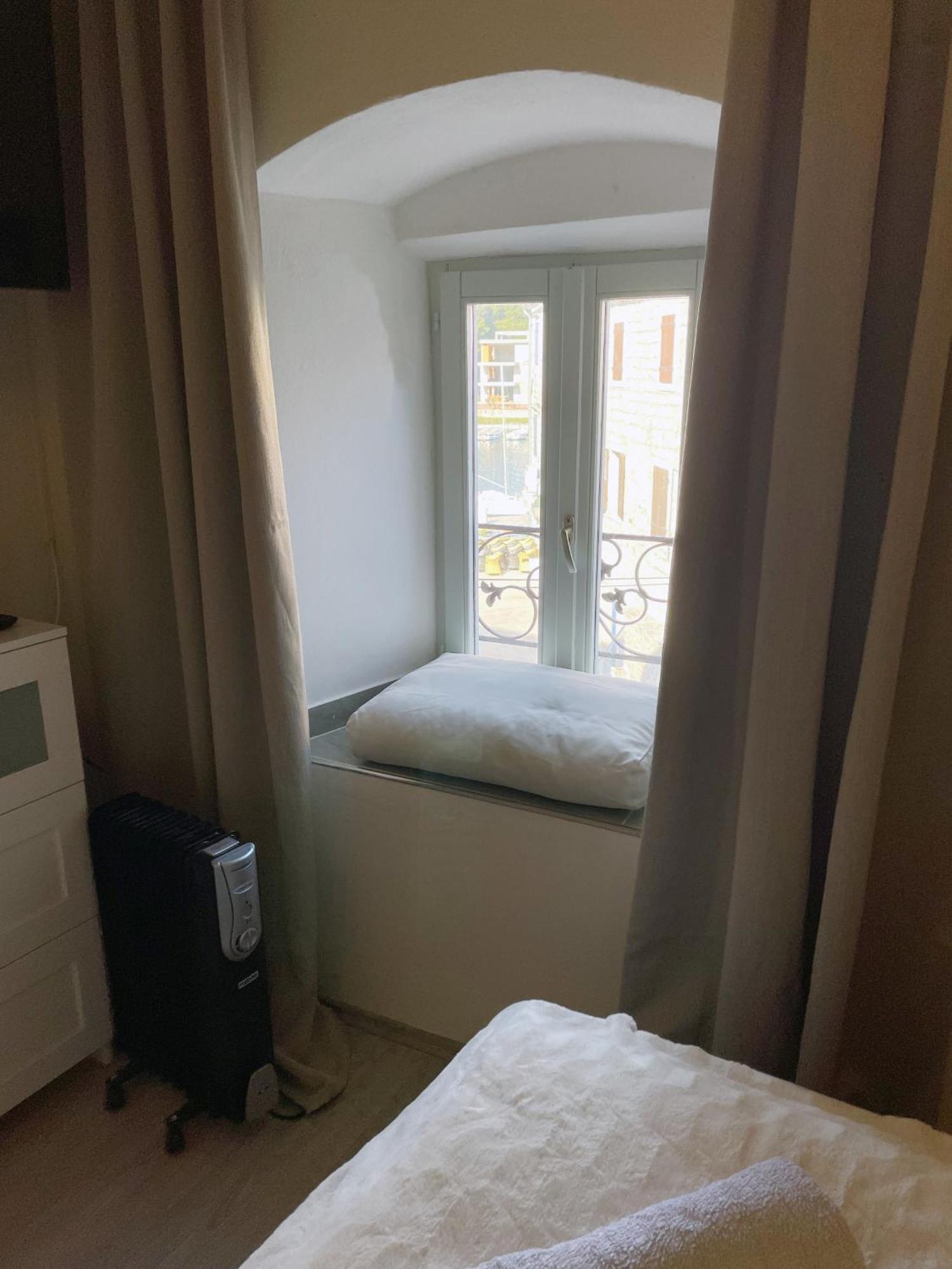 Fredys Apartments Stari Grad  Exterior photo